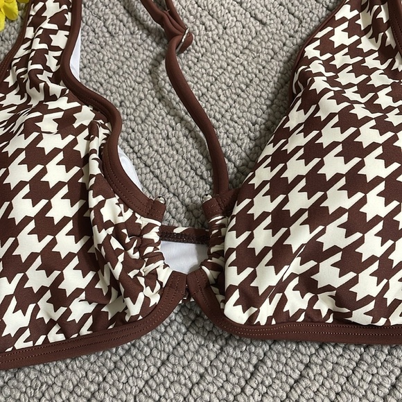 (NEW) CUPSHE Brown and White Bikini Top - Picture 2 of 9